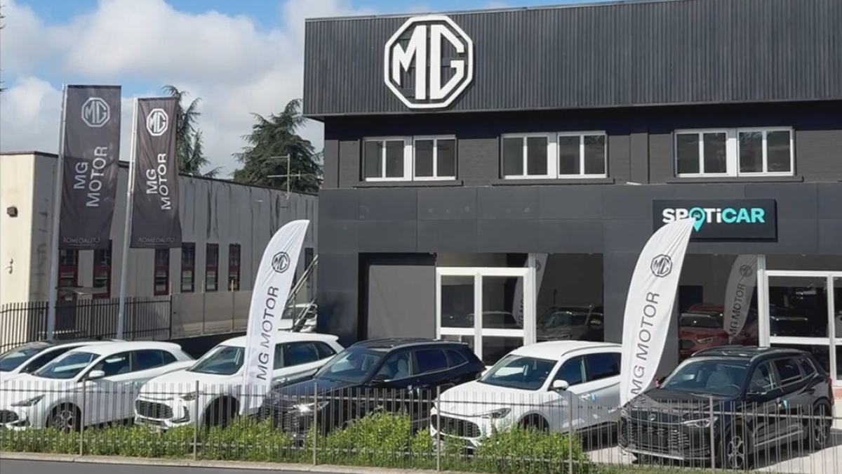 Perugia - Noleggio L.T. - MG MOTOR