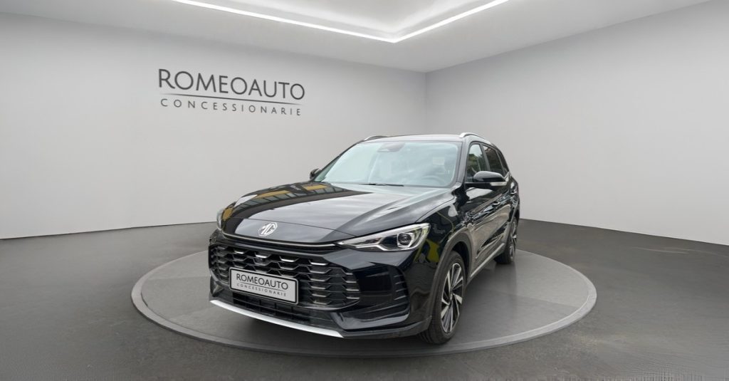MG ZS Nuova Hybrid+ Luxury Pepple Black