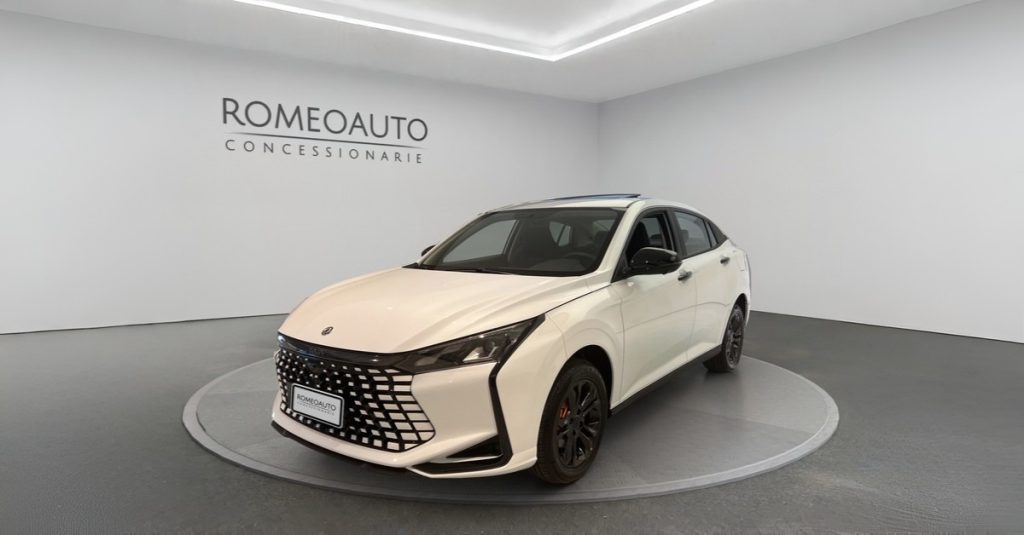 DONGFENG Shine 1.5L DCT Berlina White